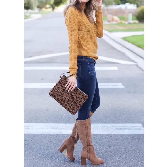 Brown leopard faux fur wristlet clutch - Picture 2 of 2